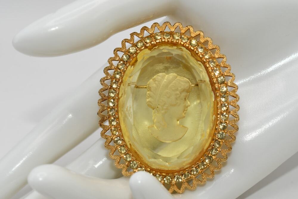 Vintage Glass Intaglio Cameo Brooch Pendant Rhinestone Frame
